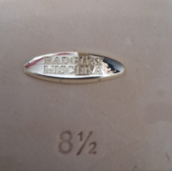 Badgley Mischka White Satin Duchess Pointed Toe Mules/Slip Ons    Size 8.5 - Picture 9 of 10